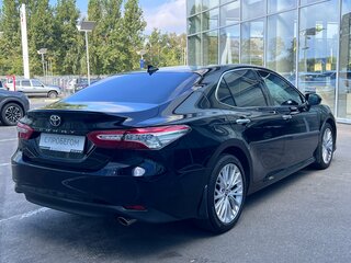2019 Toyota Camry VIII (XV70), чёрный, 2900000 рублей, вид 4