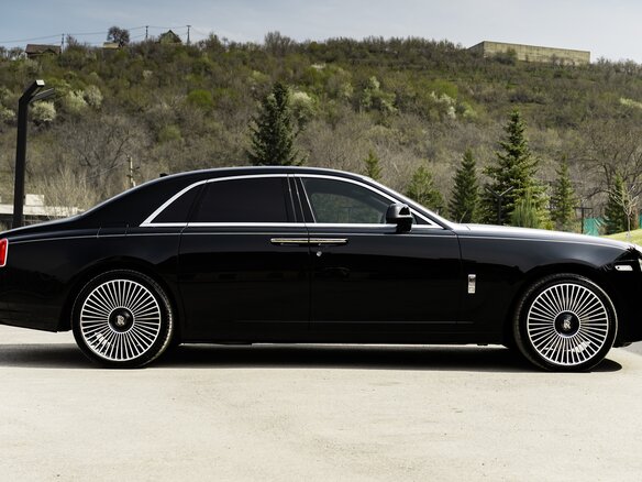 2015 Rolls-Royce Ghost I Рестайлинг (Series II), чёрный, 14500000 рублей - вид 5
