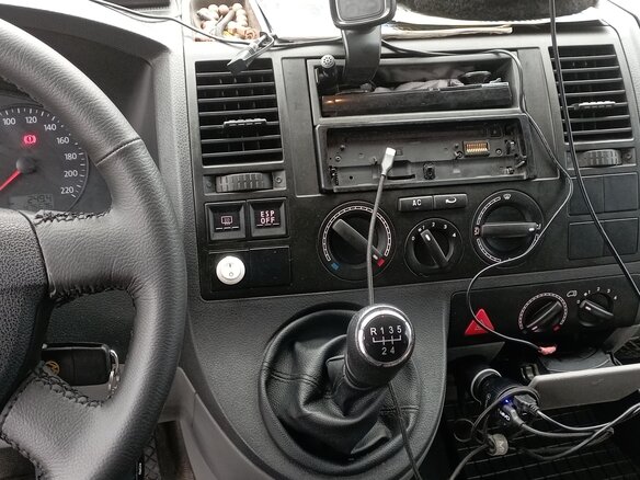 2008 Volkswagen Transporter, белый, 1600000 рублей - вид 10