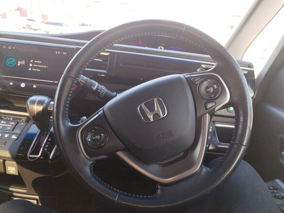 2016 Honda Stepwgn V, фиолетовый, 2000000 рублей - вид 8