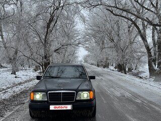 1993 Mercedes-Benz W124 280, чёрный, 330000 рублей, вид 1