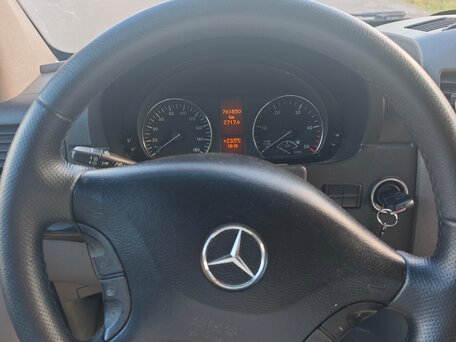 2009 Mercedes-Benz Sprinter, белый, 2500000 рублей, вид 2