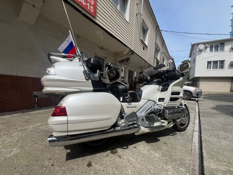 2009 Honda GL 1800 Gold Wing, белый, 1175000 рублей, вид 3