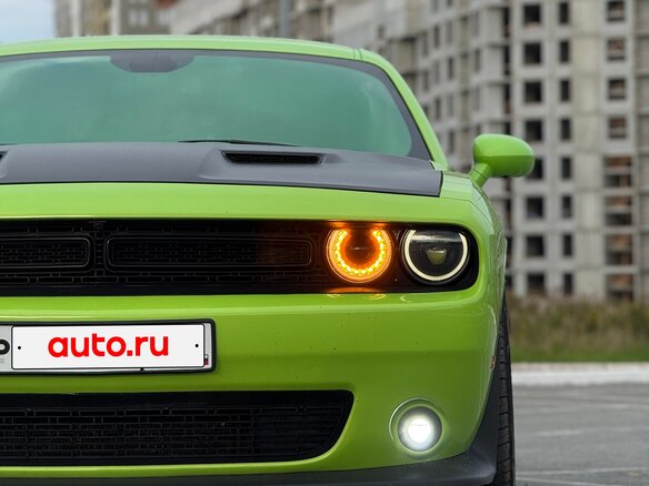 2019 Dodge Challenger III Рестайлинг 2, зелёный, 5000000 рублей - вид 18