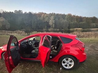 2011 Ford Focus III, красный, 800000 рублей, вид 5