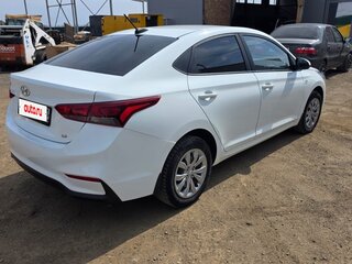 2018 Hyundai Solaris II, белый, 1180000 рублей, вид 4