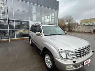 2004 Toyota Land Cruiser Cygnus 100 Series Рестайлинг 1, серебристый, 1800000 рублей, вид 4