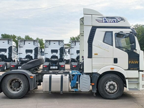 2023 FAW J6 CA4180, белый - вид 5