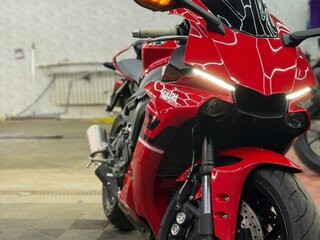 2019 Yamaha YZF-R1, красный, 1500000 рублей, вид 2