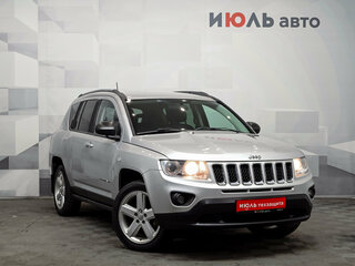 2012 Jeep Compass I Рестайлинг, серебристый, 1200000 рублей, вид 3