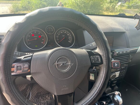 2010 Opel Astra H Рестайлинг, чёрный - вид 10