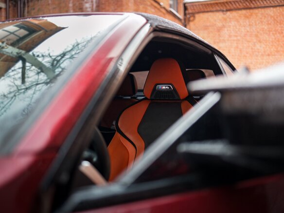 2022 BMW M4 Competition Package G82/G83, красный, 9200000 рублей - вид 11