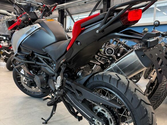 2026 QJMotor SRT 900 SX, зелёный, 899000 рублей - вид 11