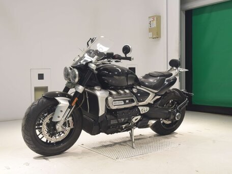 2021 Triumph Rocket III, чёрный, 1425000 рублей, вид 3