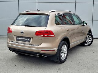 2016 Volkswagen Touareg II Рестайлинг, бежевый, 2650000 рублей, вид 5