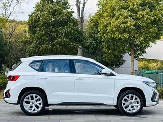 2025 Jetta VS5 I Рестайлинг 2, белый, 1900000 рублей, вид 4