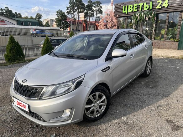 2013 Kia Rio 5-speed III, серый - вид 1