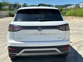 2022 Volkswagen Tayron I, белый, 1549999 рублей, вид 5