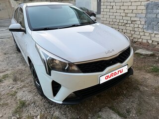 2021 Kia Rio IV Рестайлинг, белый, 1289000 рублей, вид 2