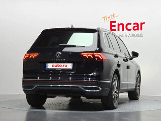 2023 Volkswagen Tiguan II Рестайлинг, чёрный, 2900000 рублей, вид 4