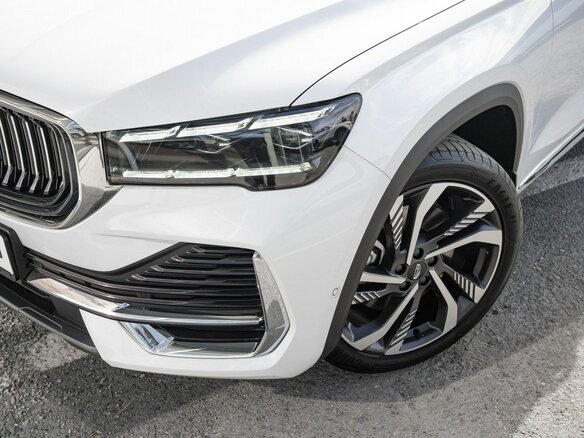 2026 Geely Monjaro I Рестайлинг, белый - вид 17