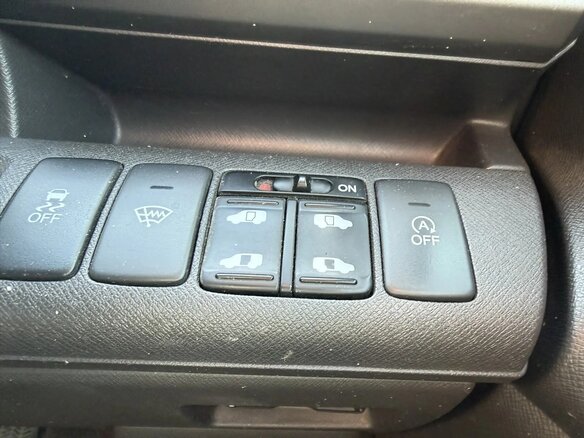 2014 Honda Stepwgn IV Рестайлинг, чёрный, 1499990 рублей - вид 30