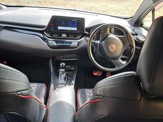 2016 Toyota C-HR I, белый, 1890000 рублей, вид 5