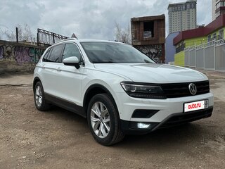 2017 Volkswagen Tiguan II, белый, 2150000 рублей, вид 2