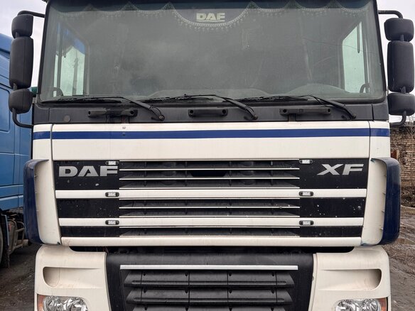 2004 DAF 95XF, синий, 1630000 рублей - вид 3