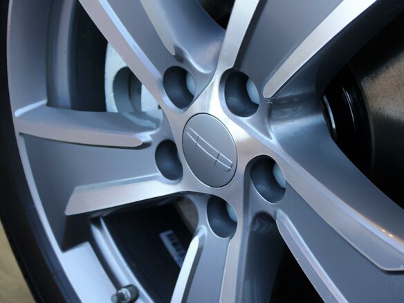2026 Geely Okavango I Рестайлинг, белый - вид 16