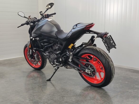 2023 Ducati Monster 937, серый, 1239000 рублей - вид 5