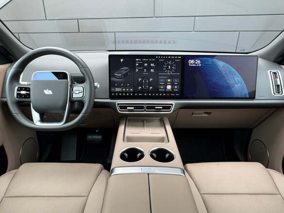2025 Li Auto (Lixiang) L9 52.3 kWh I Рестайлинг, чёрный, 11990000 рублей - вид 14