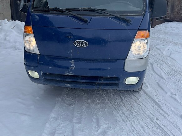 2010 Kia Bongo, синий, 850000 рублей - вид 9