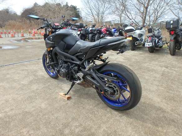 2019 Yamaha MT-09 (FZ-09), чёрный, 900000 рублей - вид 8