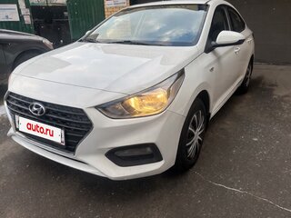 2017 Hyundai Solaris II, белый, 735000 рублей, вид 2