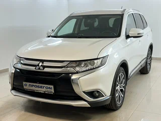 2015 Mitsubishi Outlander III Рестайлинг 2, белый, 1530000 рублей, вид 1