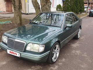 1994 Mercedes-Benz E-Класс 220 I (W124), зелёный, 1200000 рублей, вид 5