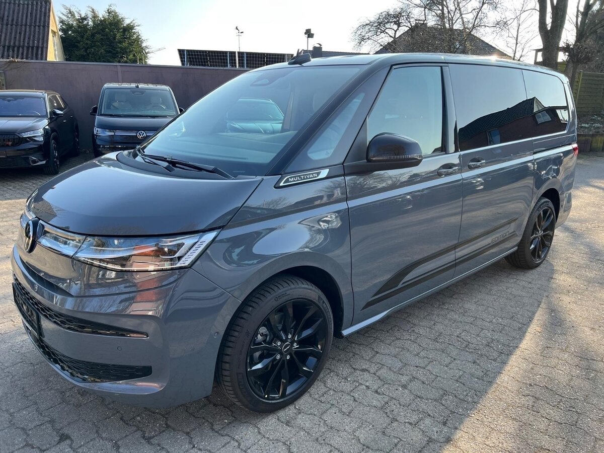 Открыть фотографии: Volkswagen Multivan T7