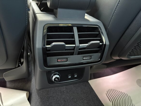 2026 Audi Q3 45 TFSI II (F3), серый - вид 37