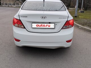 2013 Hyundai Solaris I, белый, 730000 рублей, вид 2