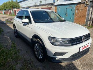 2017 Volkswagen Tiguan II, белый, 1800000 рублей, вид 4