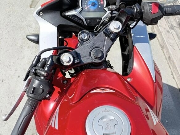 2011 Honda CBR 250R, красный, 290000 рублей - вид 6