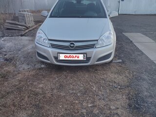 2011 Opel Astra H Рестайлинг, серебристый, 450000 рублей, вид 1