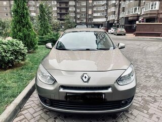 2010 Renault Fluence I, бежевый, 670000 рублей, вид 3