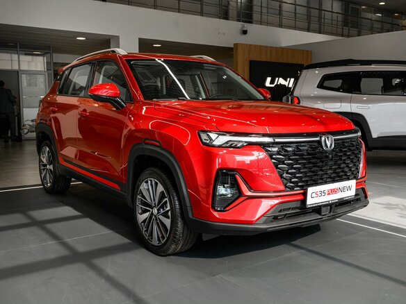 2025 Changan CS35 Plus I Рестайлинг, красный, 2839900 рублей - вид 5