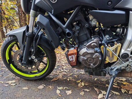 2016 Yamaha MT-07 (FZ-07), серый, 670000 рублей, вид 4