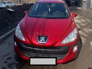 2010 Peugeot 308 I, красный, 330000 рублей, вид 3