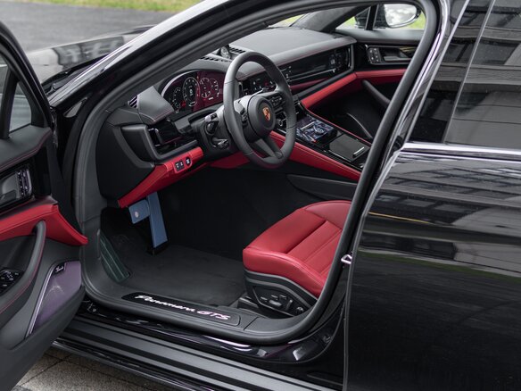 2026 Porsche Panamera GTS III, чёрный, 28300000 рублей - вид 15