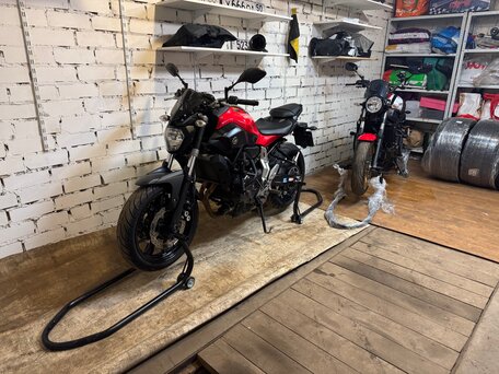2014 Yamaha MT-07 (FZ-07), красный, 585000 рублей, вид 3