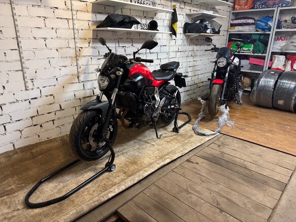2014 Yamaha MT-07 (FZ-07), красный, 585000 рублей - вид 2